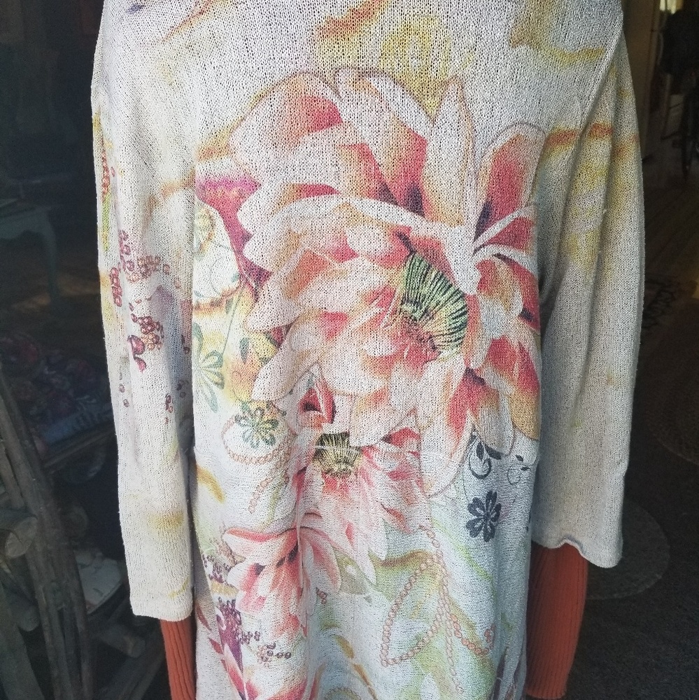 Sweater - Picture 2 of 3